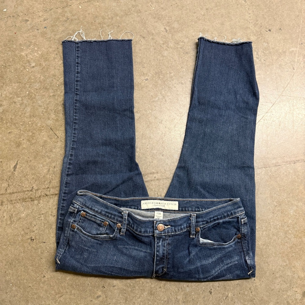 Abercrombie & Fitch Womens 12R Dark Wash Raw Hem Straight Leg Stretch Jeans 2049